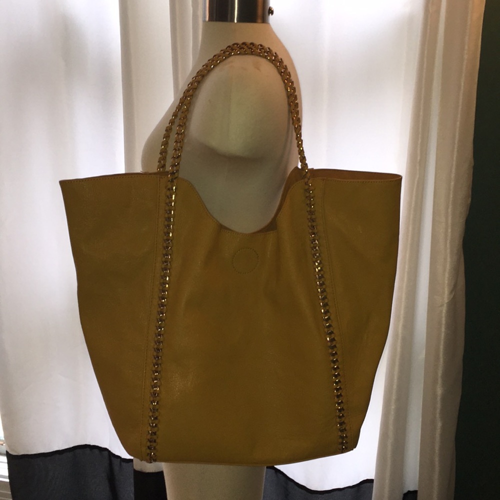 Francesca’s Mustard Tote